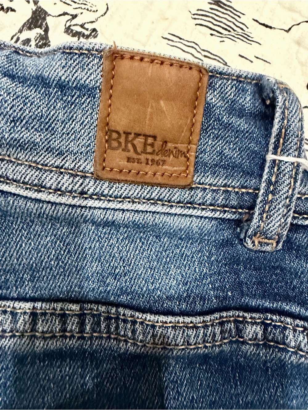 BKE “Stella” Mid-Rise-Slim Fit-Flare Classic Blue Women’s Jeans Size 24 - Picture 4 of 7